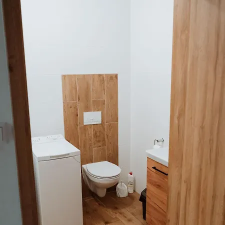 Noclegi Przy Stacji Nowy Dwór Mazowiecki Exterior foto